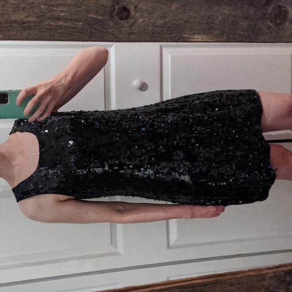 Flapper-inspired sequin dress - Picture 3 of 7